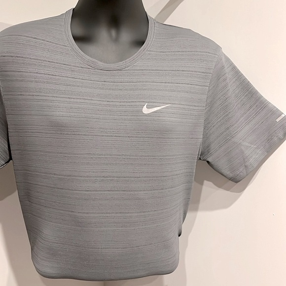 Dri-Fit - Picture 2 of 9